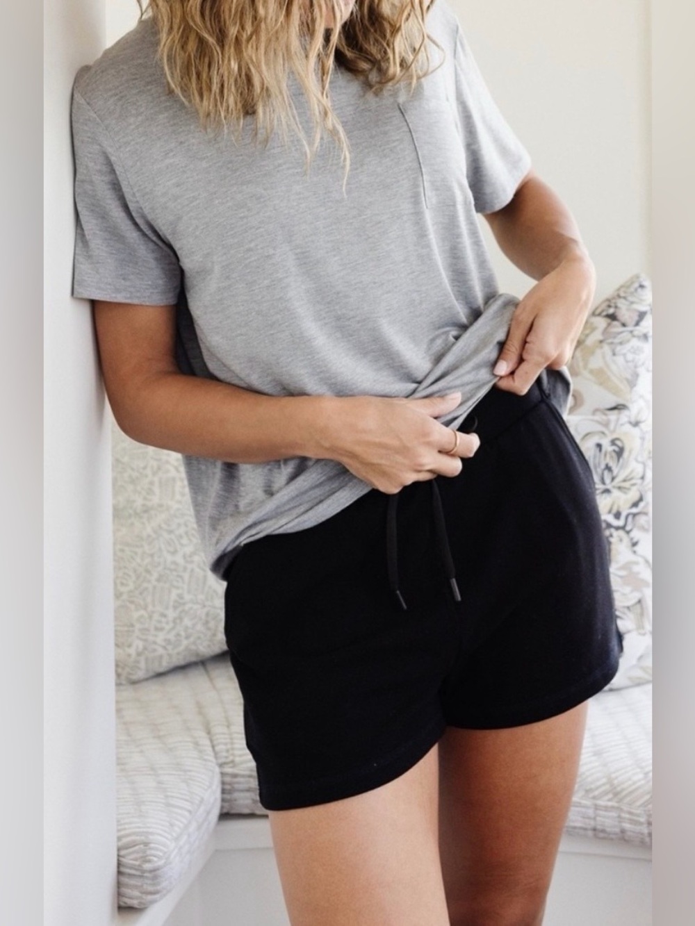 Women’s Cozy Earth Size Small Black Bamboo Jogger Lounge Shorts